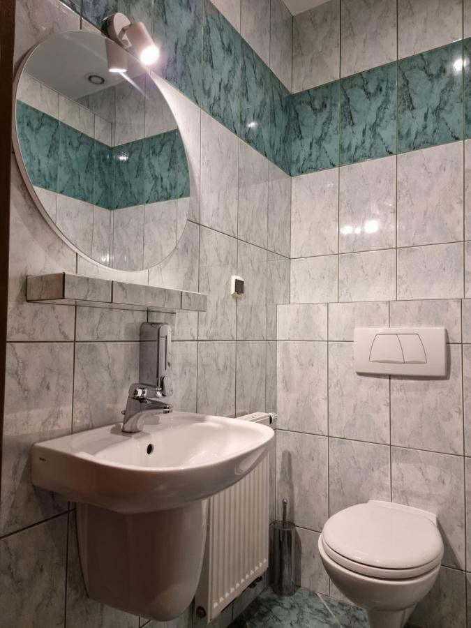 Hotel Jola Wrzesnia Ngoại thất bức ảnh