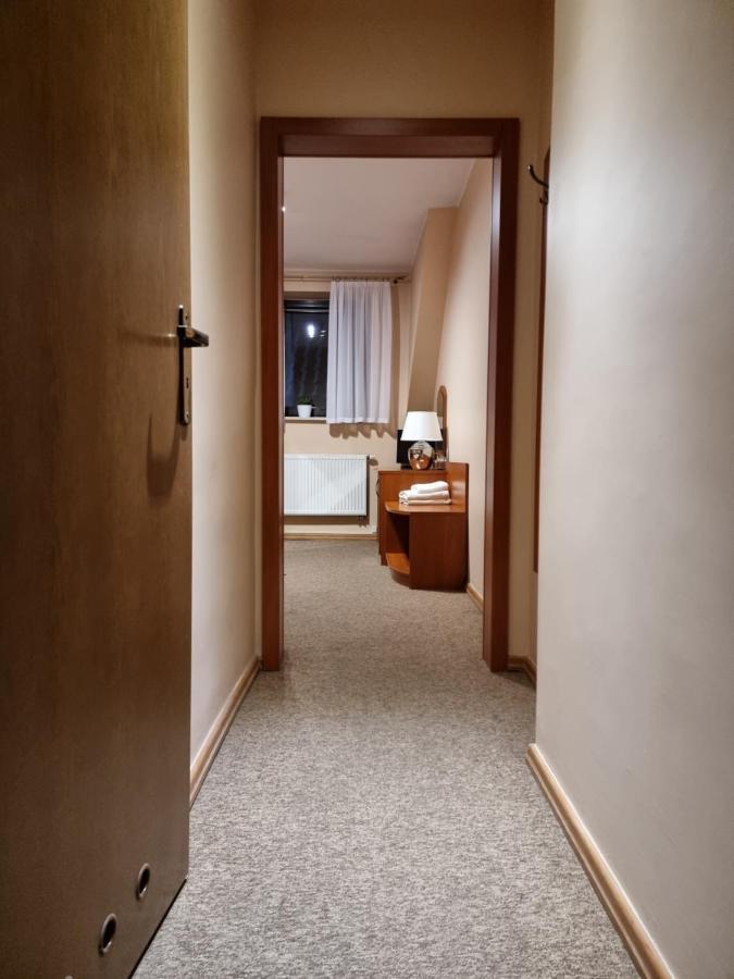 Hotel Jola Wrzesnia Ngoại thất bức ảnh