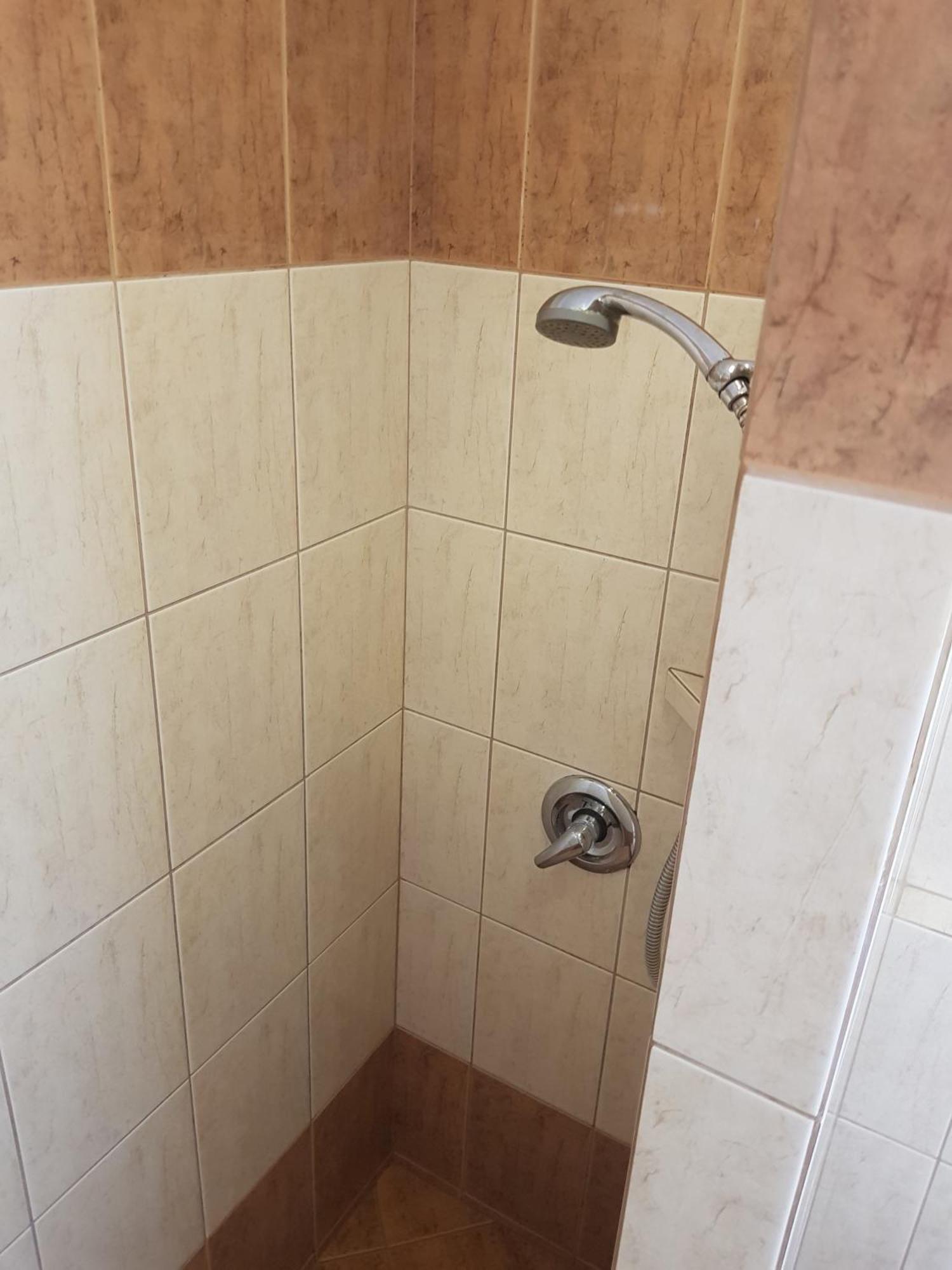 Hotel Jola Wrzesnia Ngoại thất bức ảnh